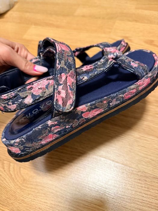 Босоножки Корея 38