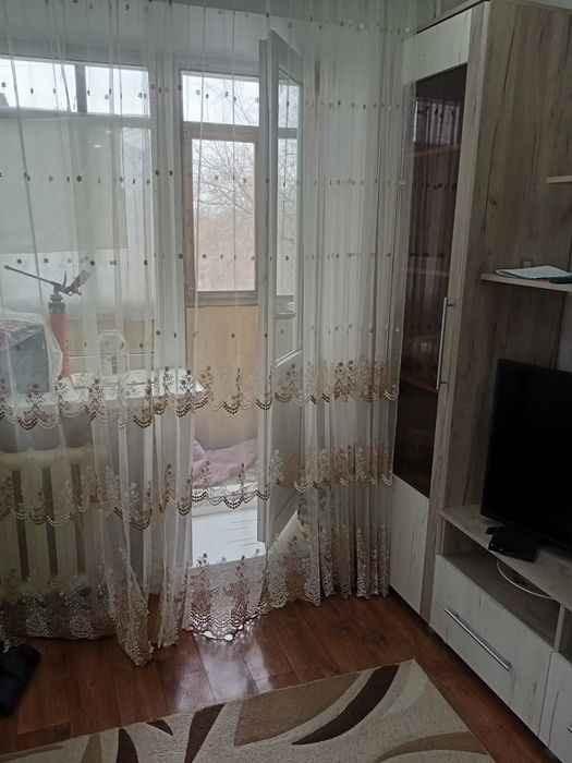 Продаётся 1 ком. квартира,  на третьем этаже в кирпичном доме!