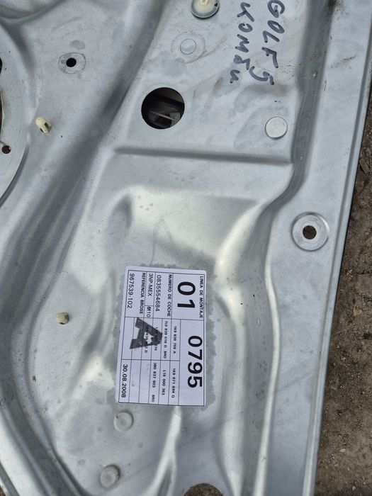 Оригинални Ел Механизми за задни врати за Голф 5 Комби 2004- 2009г