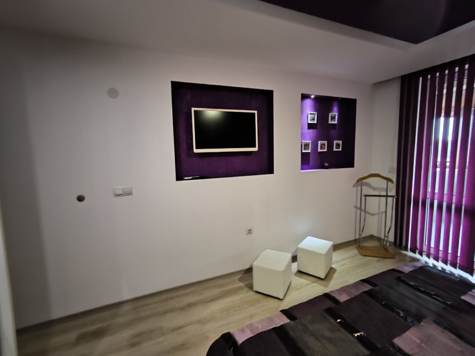 Апартамент в идеален център 100кв.м