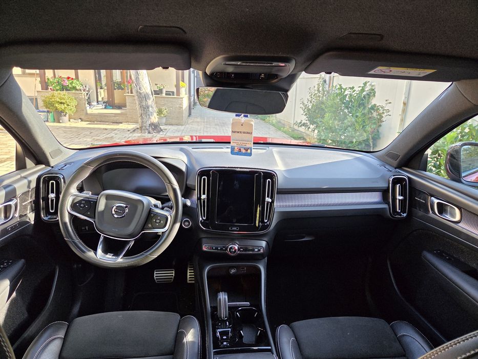 VOLVO XC40 2020 — imagine 4
