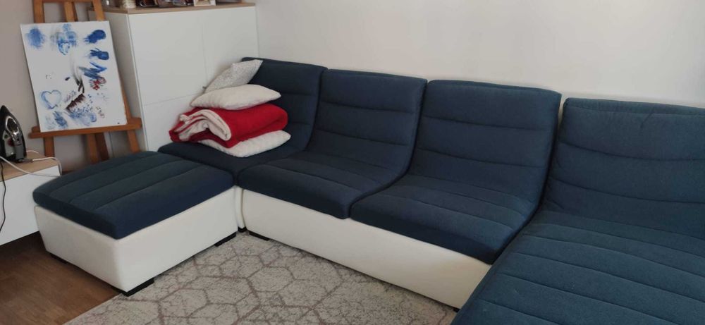 Vând canapea modulara STAER