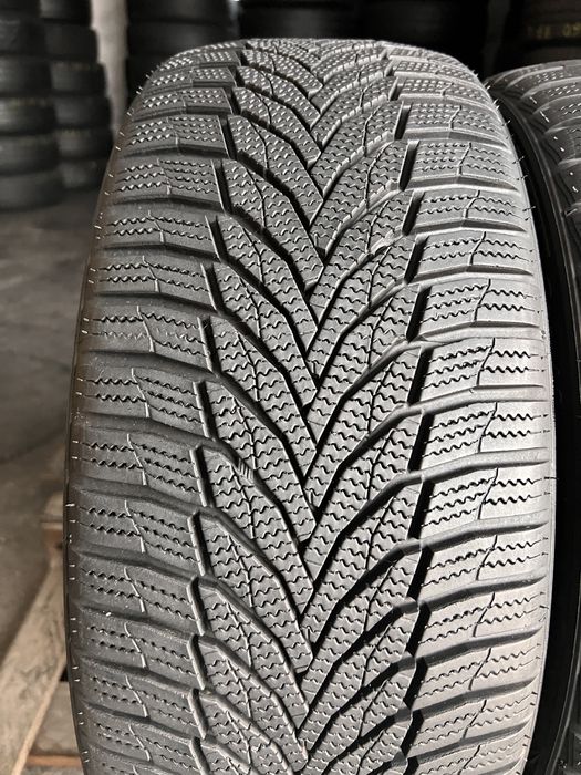 3 anvelope iarna ca NOI 225/45/18 , Nexen , DOT 2022 , 7.7 mm