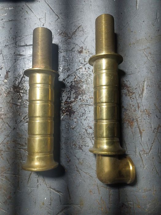 Месингови чучури