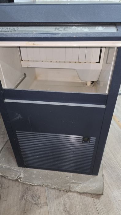 Льдогенератор Brema