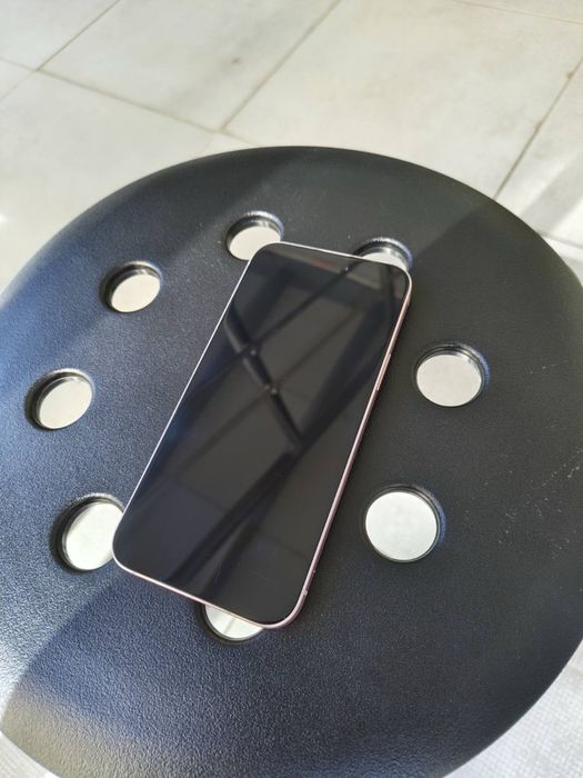 Iphone 15 plus pink
