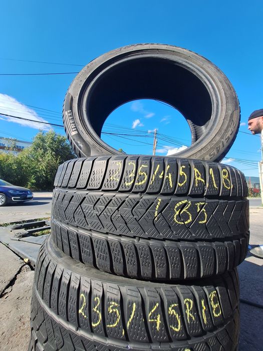 4 anvelope iarna 235/45r18 98V Pirelli dot 3521 Montaj Gratuit