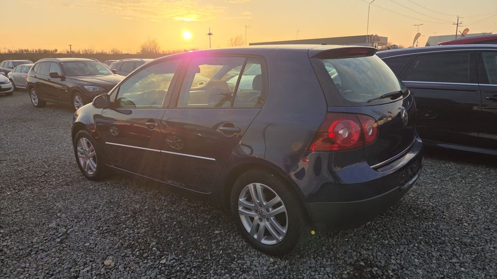 Volkswagen Golf Mk5 - 1.6 MPi 102Cp - Fab. 10/2008