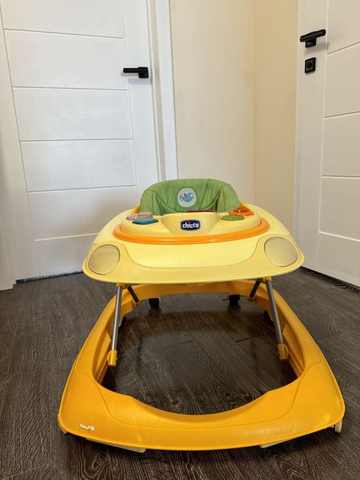 Продам ходунок Chicco