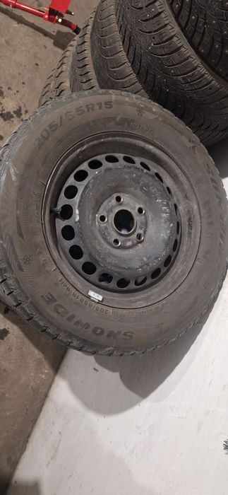 Шина с диской б/у