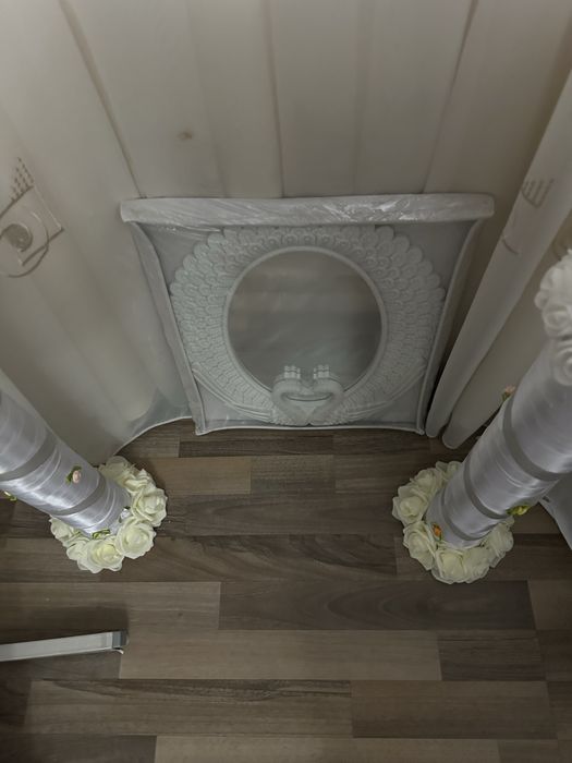 Oglinda mire si mireasa