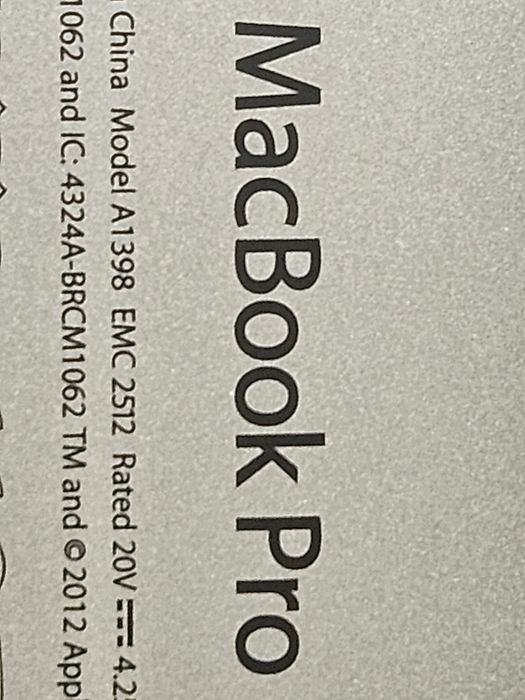 MacBook 15 pro , 2015 8/256 i7