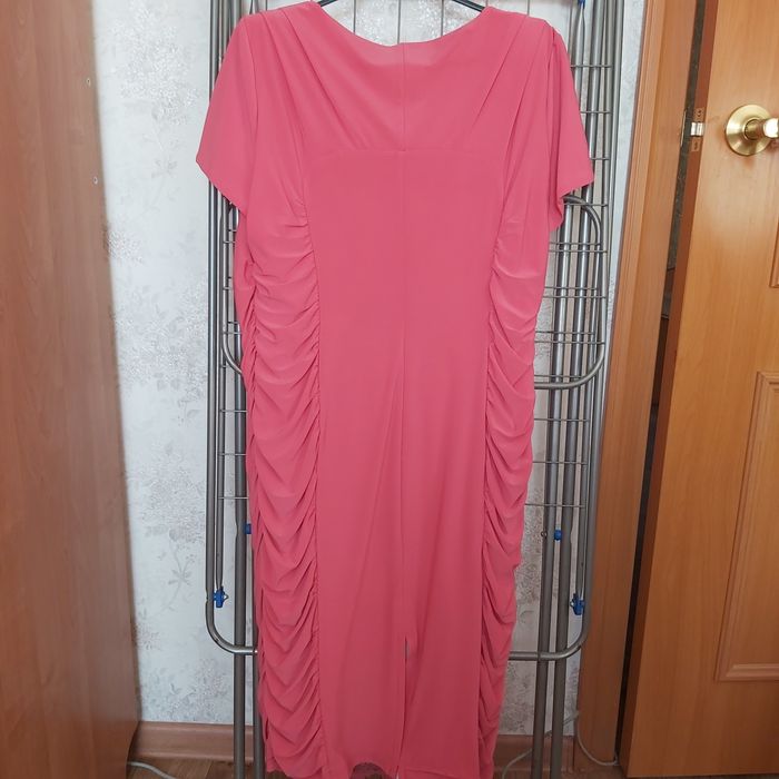 Продам нарядное  платье