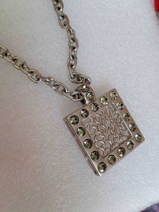 Бижута колие синджир медальон