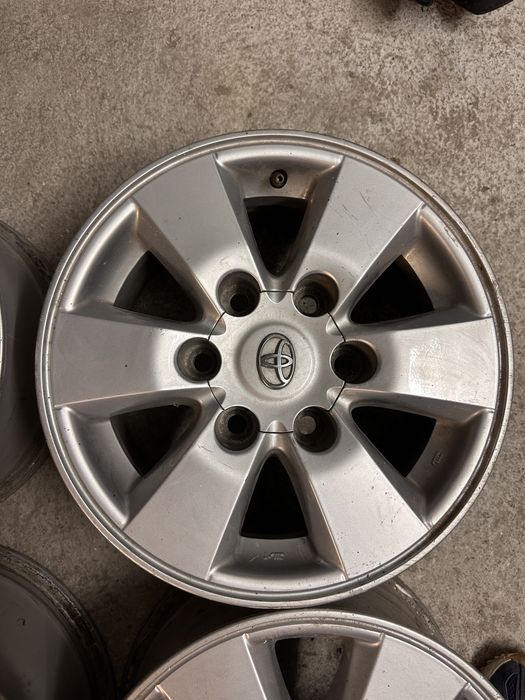 Оригинални алуминиеви джанти Toyota 15” – комплект 4 бр.