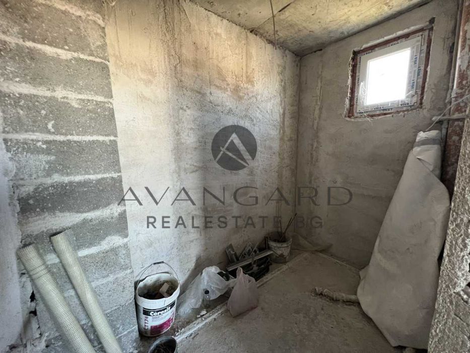 Продава се Къща в с. Скутаре, Област Пловдив - 360 кв.м за 850 €/кв.м - Снимка #8