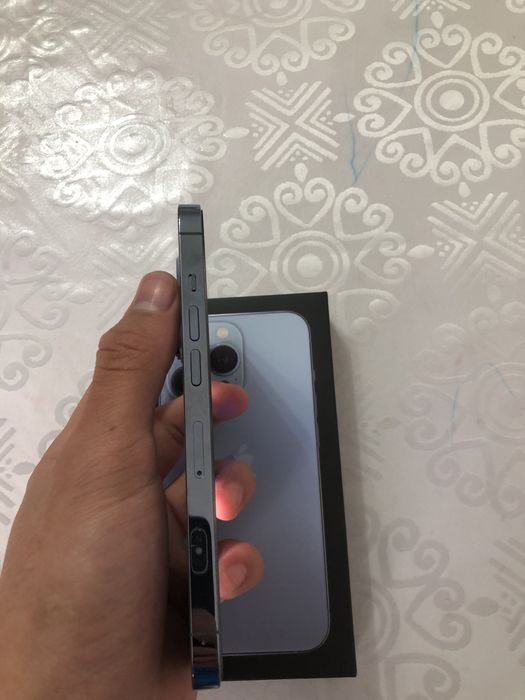 Продам 13 pro 256 gb с гарантией