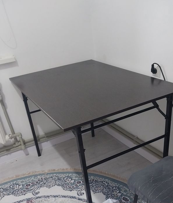 Стол сатылады...