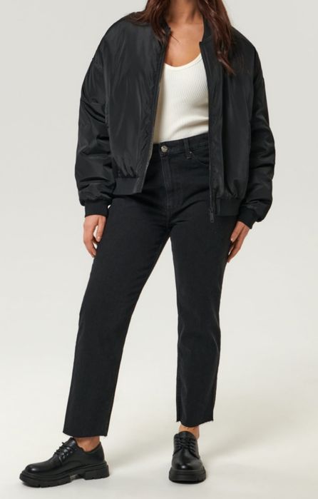 Черно яке бомбър