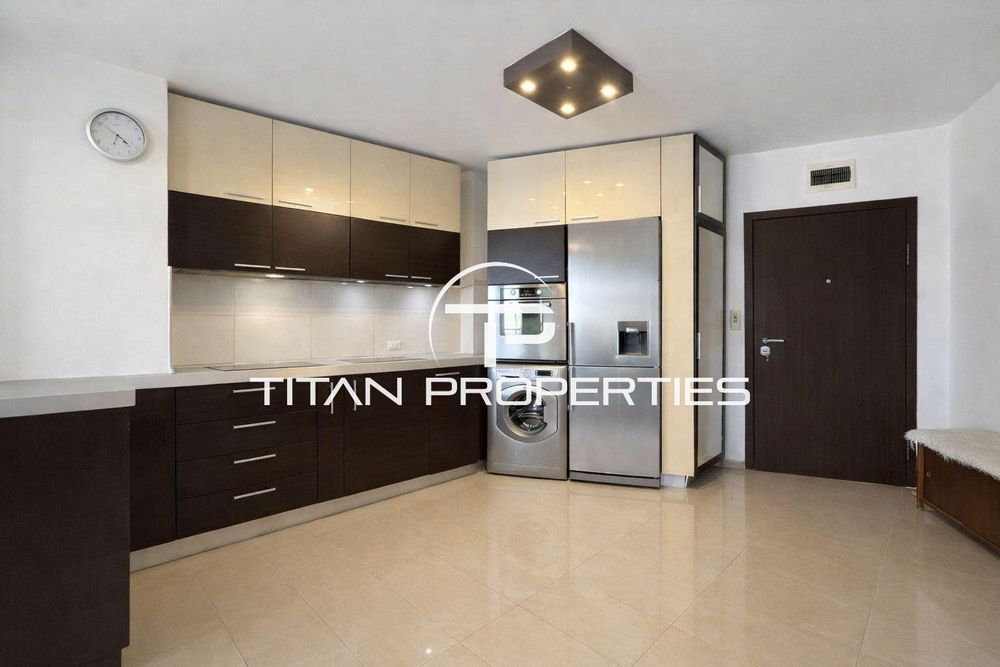 Продава се Тристаен апартамент в Пловдив, Съдийски - 92 кв.м за 2283 €/кв.м - Снимка #2