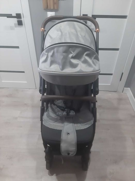 продам детскую коляску