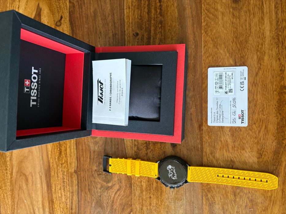 Часовник Tissot PR 100 TOUR DE FRANCE