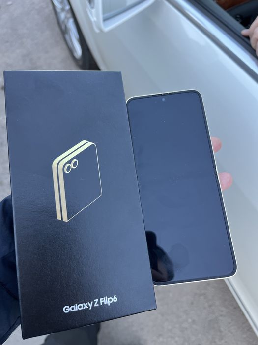 Galaxy Zflip6 раскладушка