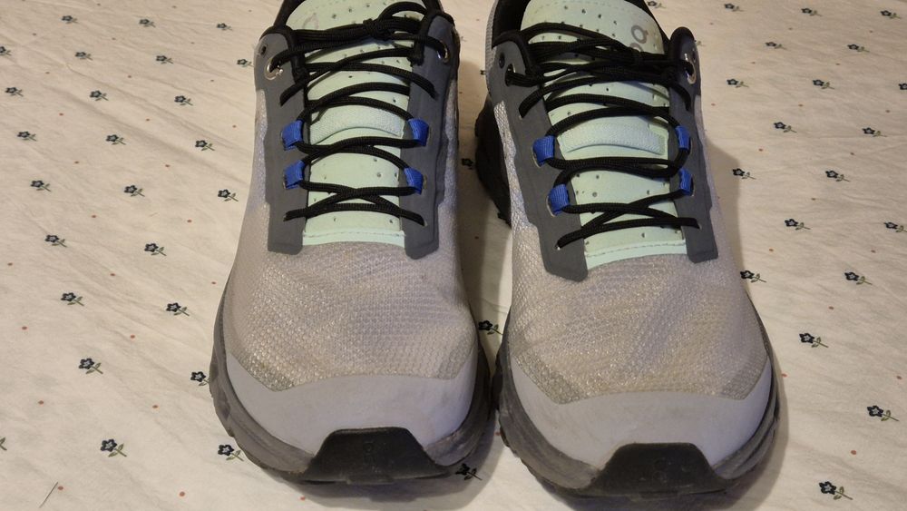 Маратонки On Cloudvista 42