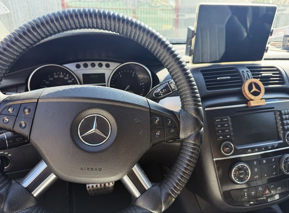 MERCEDES R320 AirMatic 4x4 7 местна