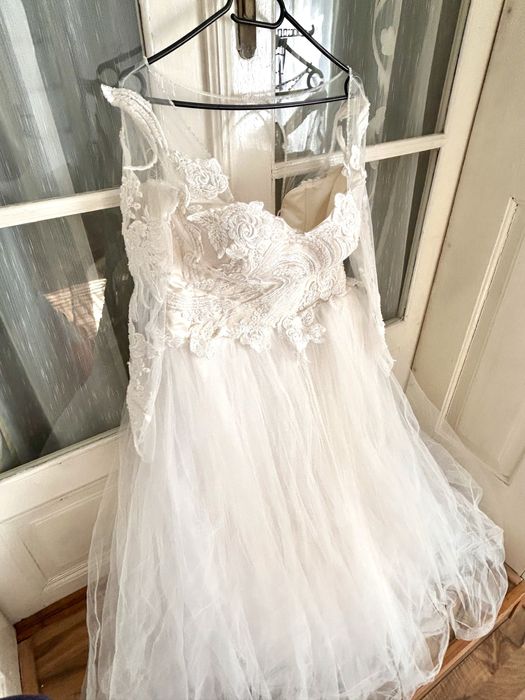 Rochie mireasa marime 52