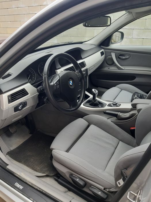 BMW 3 Series 2011 — imagine 4