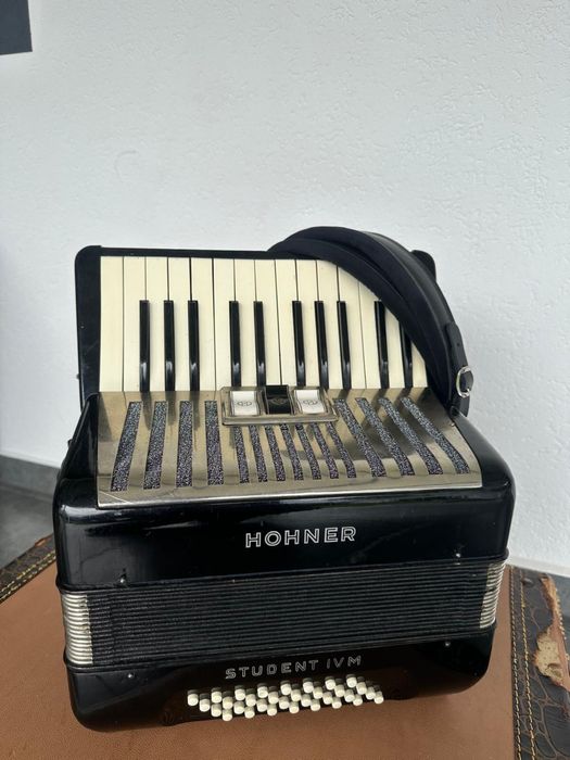 Acordeon Hohner Student 32 basi