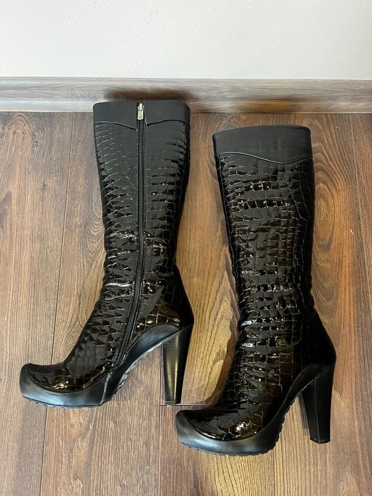 Ботуши с висок ток