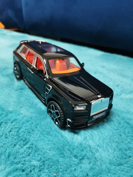 Vand Macheta rolls-royce cullinan