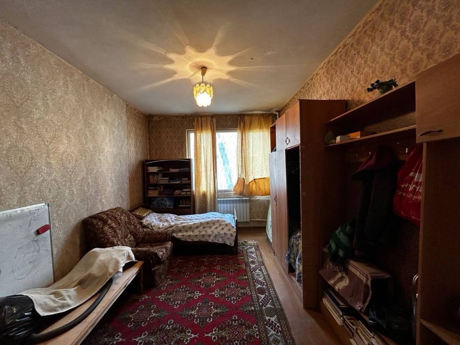 2 xonali kvartira sotiladi. Yashnobod tumani. Do’stlik metro bekati.