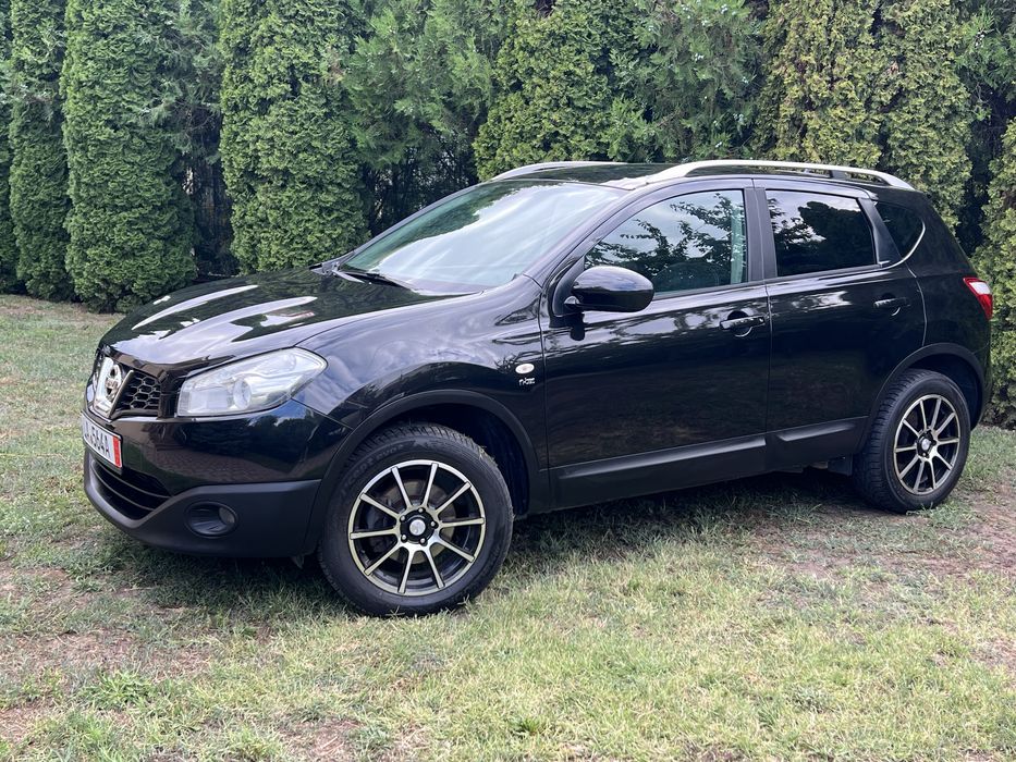 Nissan Qashqai Tekna // Panoramic //4x4