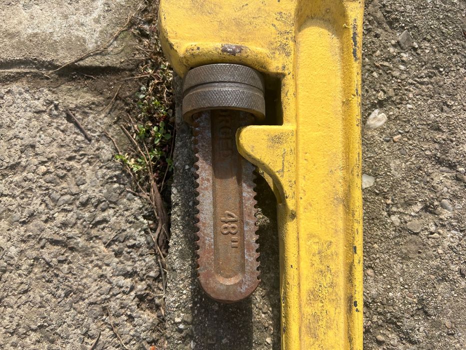 Тръбен ключ голям 48”