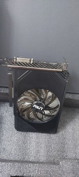 Видеокарта RTX 3050 8гб