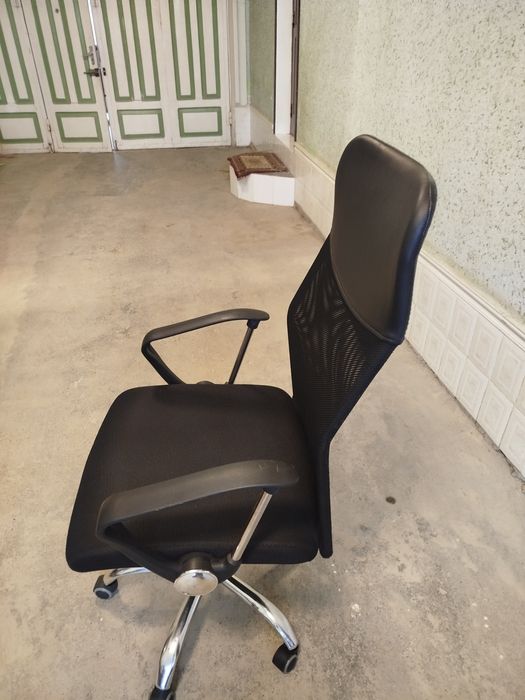 Offisnoy Kreslo Holati yangi