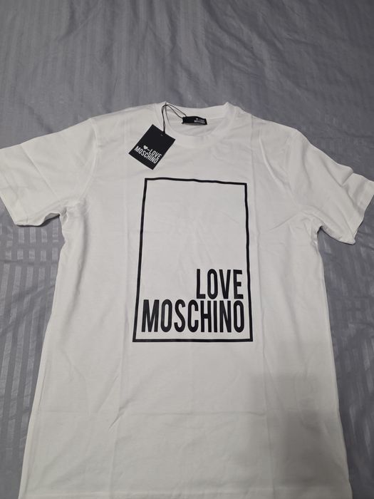 Чисто нова мъжка тениска Moschino