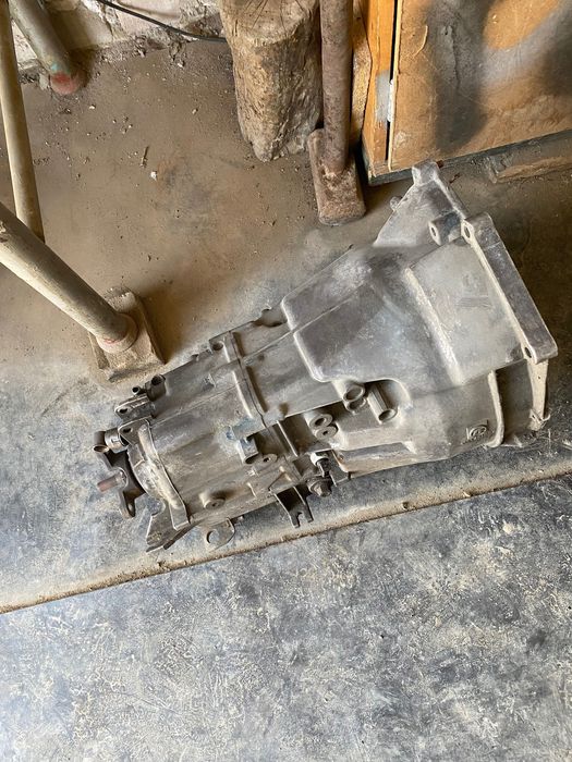 Коробка механическая Zf на Бмв е34, е36, е39 стояла на 2.5 Бмв е34