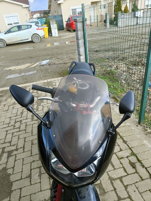 Kawasaki ER6F 650 2006 – lovită dreapta – pornește