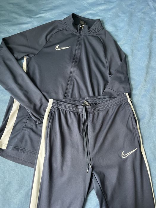 Анцуг Nike DRI-FIT
