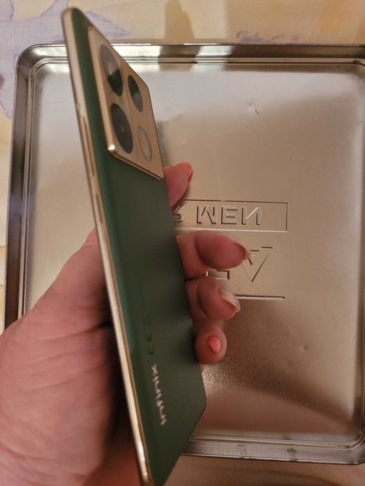 Продавам Gsm Infinix 40 not pro
