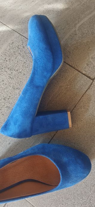 Pantofi piele întoarsă cu toc Comer nr 39