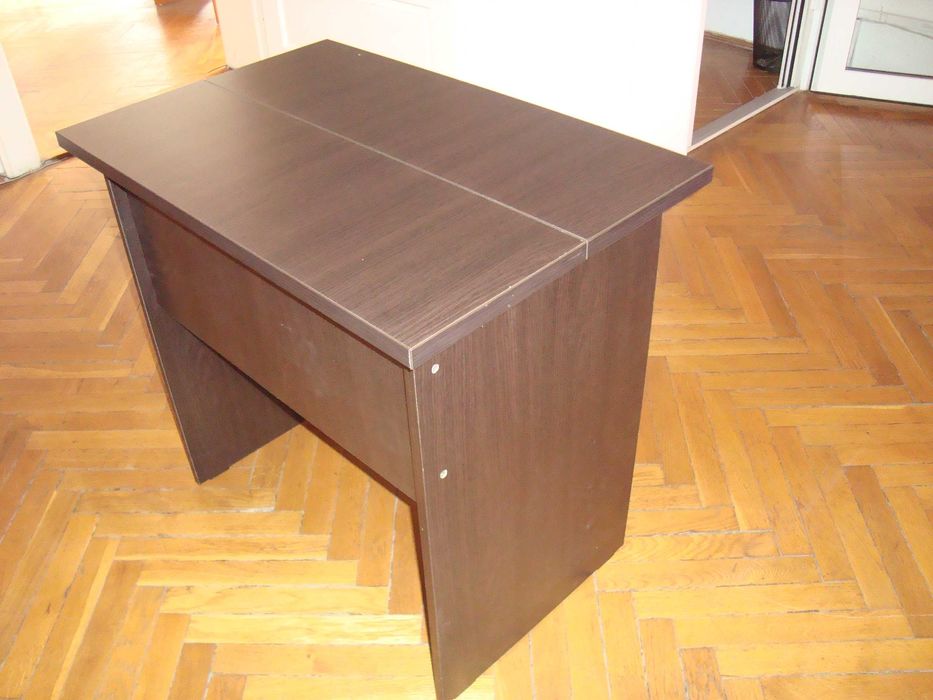 Vand Mobilier Birou
