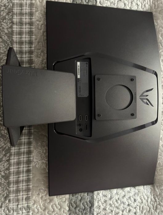 LG UltraGear 27” 180hz