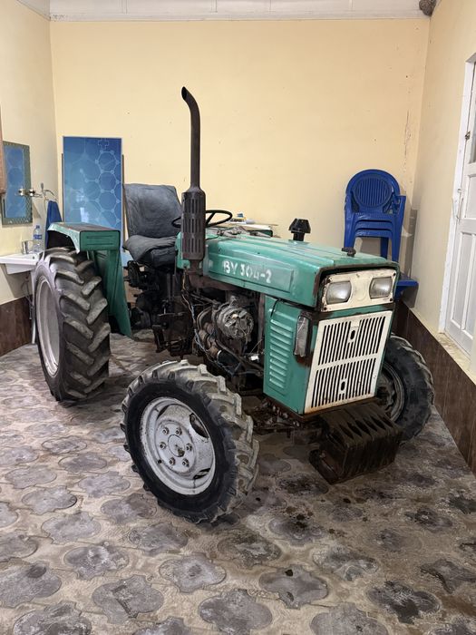 By 304 mini traktor sotiladi