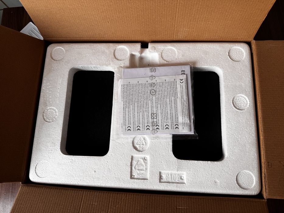 Музыкальные колонки EDIFIER R1080BT