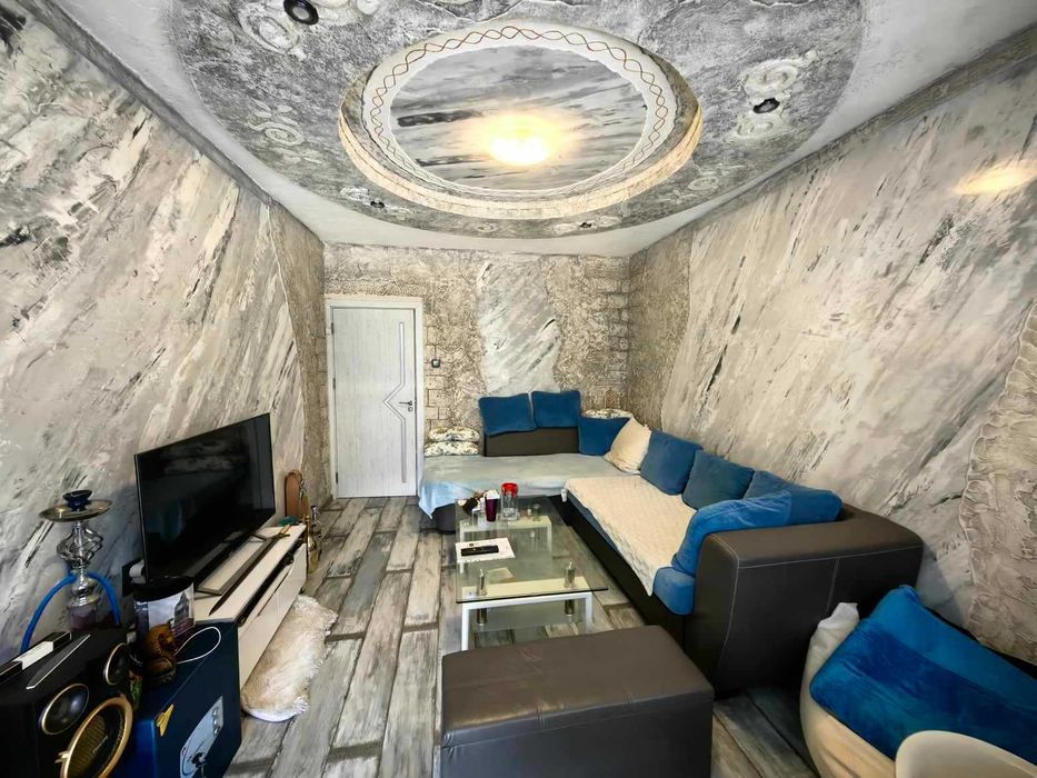 Дава се под наем Тристаен апартамент в Разград, Център - 78 кв.м за 127500 € - Снимка #15